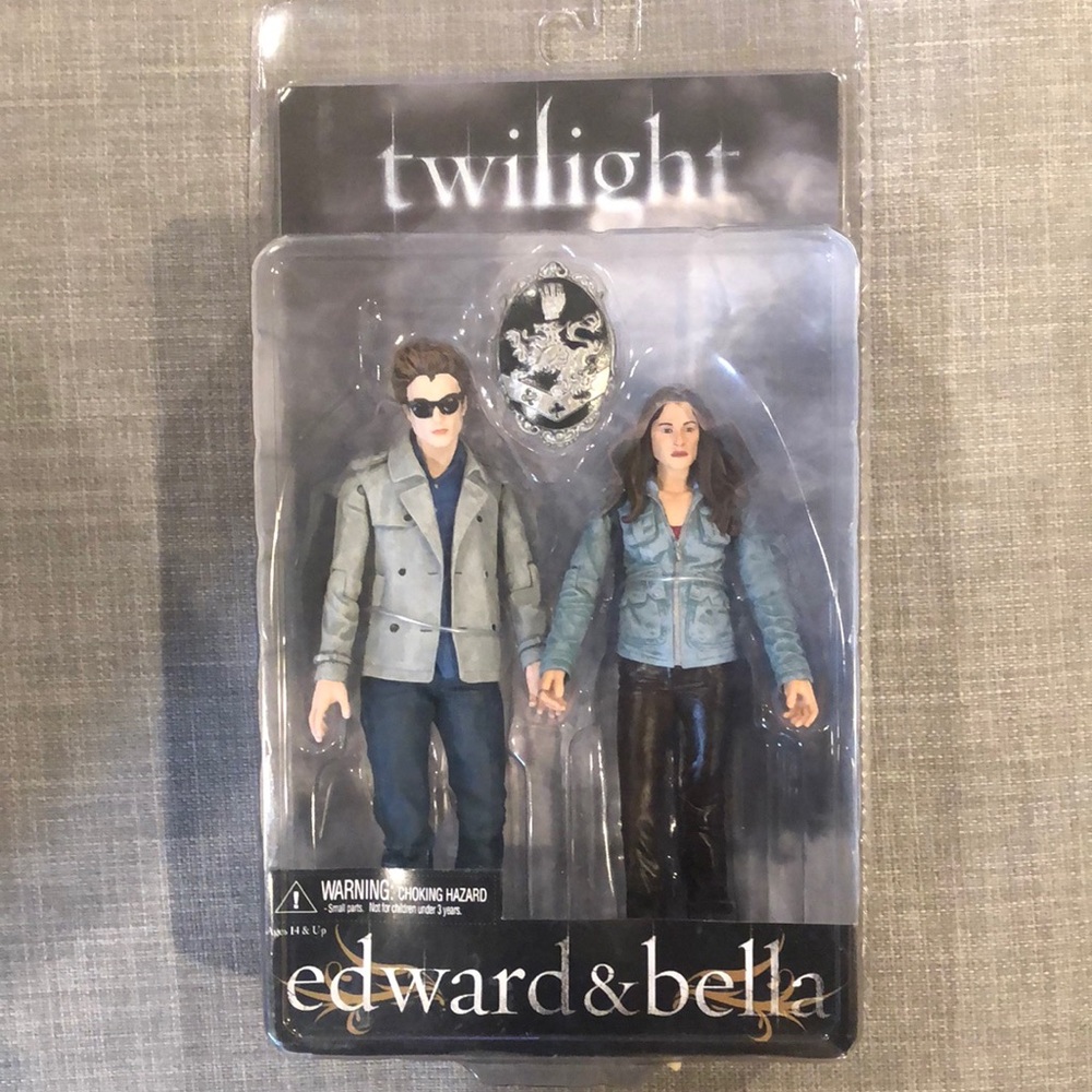 Lot of TWILIGHT goodies.